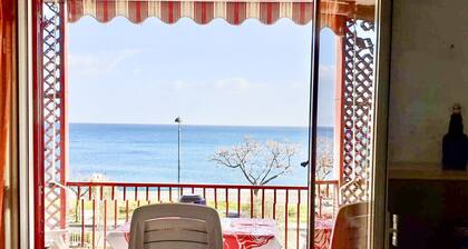 Sunrise by the Sea Apartments - Alì Terme