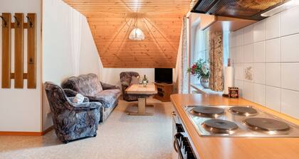 Holiday Apartment with Mountain View 2 with Balcony and Wi-Fi