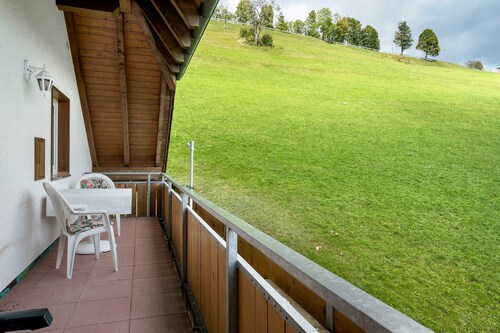 Holiday Apartment with Mountain View 1 with Balcony and Wi-Fi