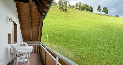 Holiday Apartment with Mountain View 1 with Balcony and Wi-Fi