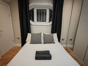 Iron/ironing board, travel cot, WiFi, bed sheets