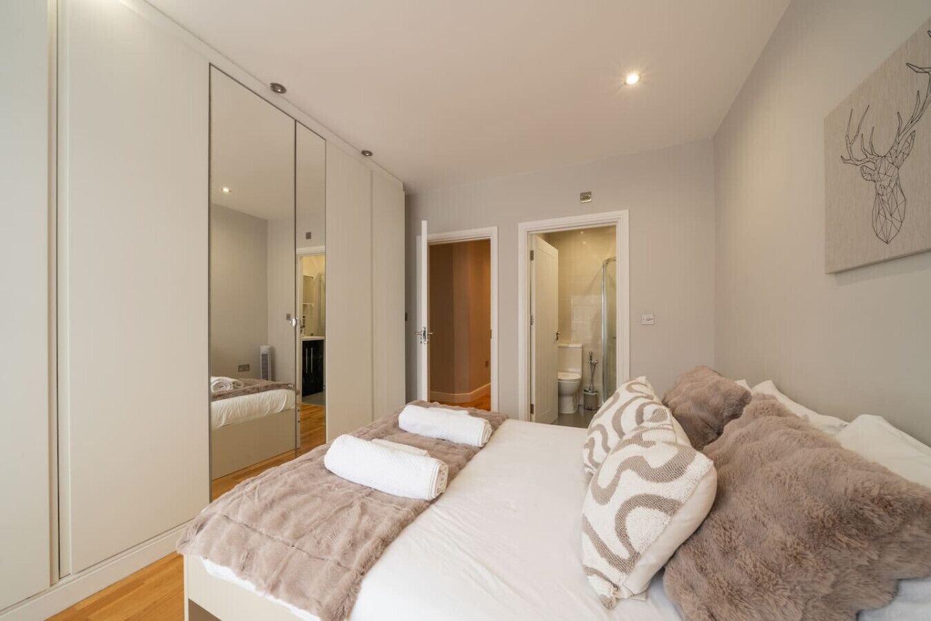 Iron/ironing board, travel crib, WiFi, bed sheets