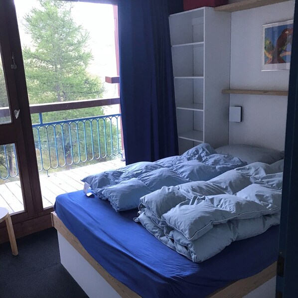 3 bedrooms, iron/ironing board, WiFi