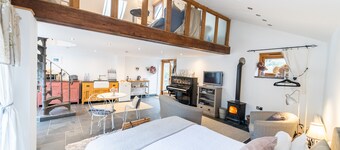 Stunning riverside & waterfall apartment barn, nestled in nature Brecon Beacons 