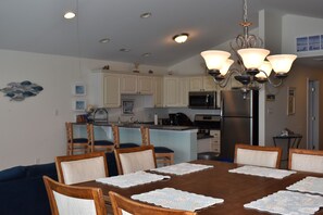 Dining - Wild Anchor - Ocean Views 3 bedroom condo by Victory Properties - 11th Ave - NWW (North Wildwood)