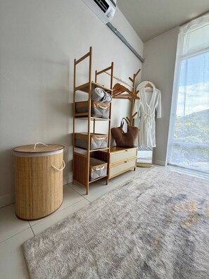 House, 2 Bedrooms, Smoking, Balcony | Interior