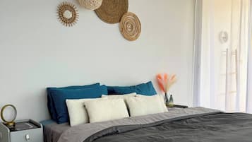 House, 2 Bedrooms, Smoking, Balcony | 2 bedrooms