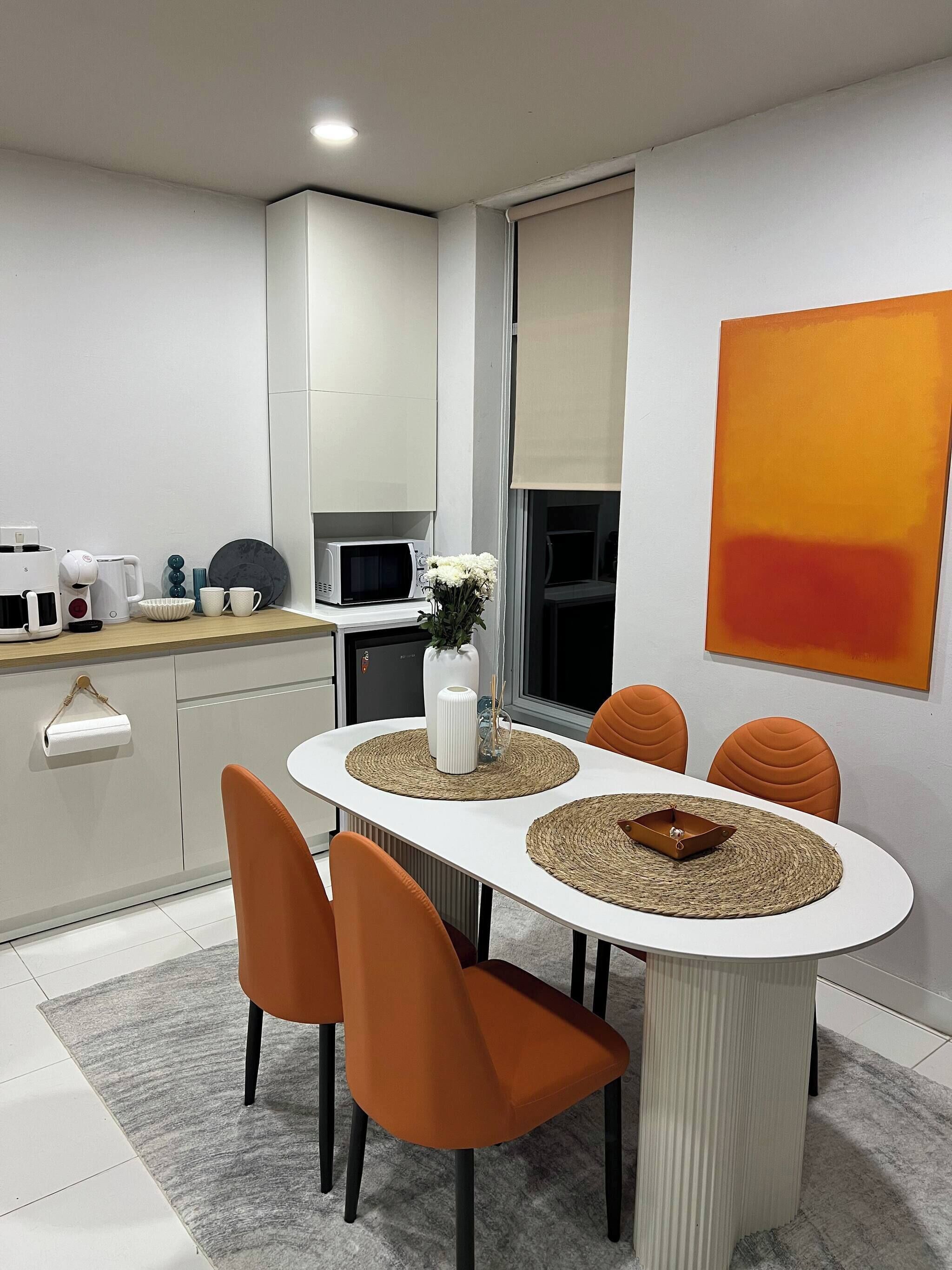 House, 2 Bedrooms, Smoking, Balcony | Dining room