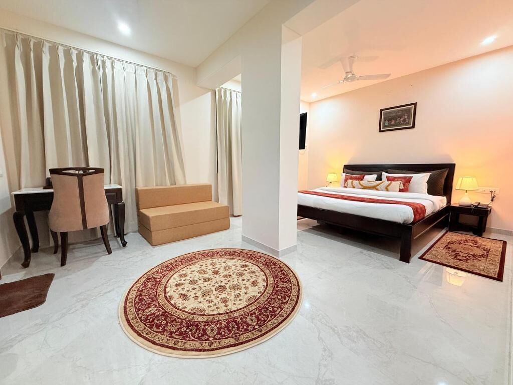 Comfort Triple Room, Mountain View | Desk, laptop workspace, free WiFi