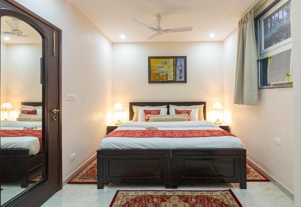 Standaard tweepersoonskamer, uitzicht op bergen | Een bureau, een laptopwerkplek, gratis wifi