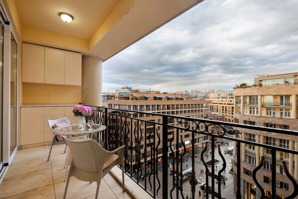 Luxury Apartment | Balcony
