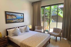 3 chambres, fer et planche à repasser, Wi-Fi, draps fournis