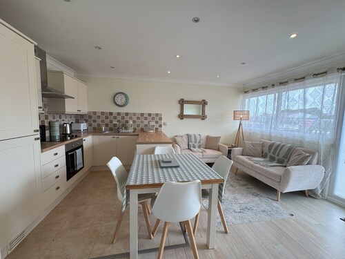 Norfolk beach getaway