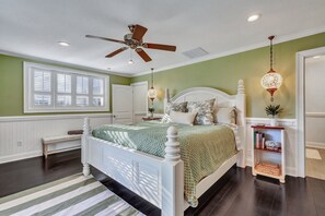 4 bedrooms, iron/ironing board, free WiFi, bed sheets - Tropical Waterfront Oasis (Hilton Head)