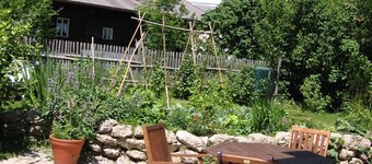 Swiss stone pine vacation home with sauna, large terrace and fenced garden