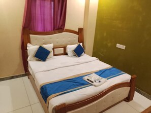 Quarto casal luxo, sacada | Escrivaninha, Wi-Fi de cortesia