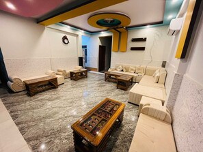 Living area - Awadh Hotel (Faizabad)