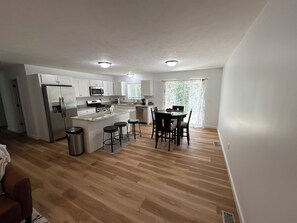 Mikrobølgeovn, ovn, opvaskemaskine