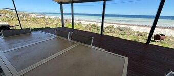 Haven at Hardwicke-Absolute beachfront!  pool table! Off Peak Special!