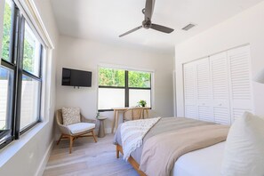 2 bedrooms, iron/ironing board, travel crib, free WiFi