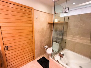 House | 2 bedrooms, Internet - Anana El Dorado 305 Condo With Pool Lake Views (Chapala)