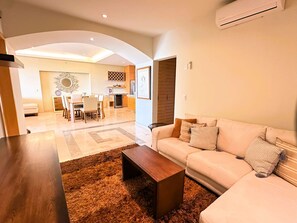 Apartment | 2 bedrooms, Internet - Anana El Dorado 305 Condo With Pool Lake Views (Chapala)