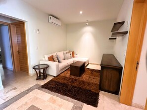 Apartment | 2 bedrooms, Internet - Anana El Dorado 305 Condo With Pool Lake Views (Chapala)