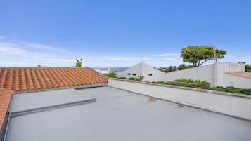 3 bedrooms, Internet