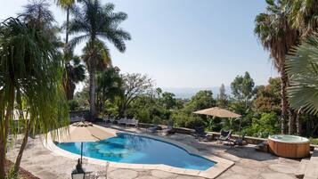 Villa | 3 bedrooms, Internet