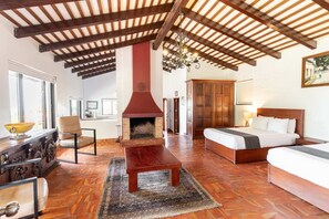 Villa | 4 bedrooms, Internet