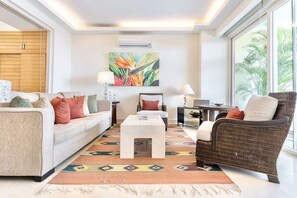 2 عدّة غرف نوم وخدمة الإنترنت