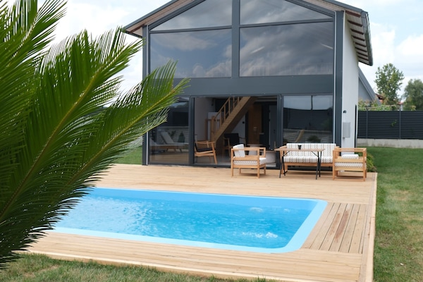 Villa – superior, 2 soverom, terrasse, utsikt mot bukt | Oppholdsområde