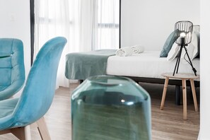 Free WiFi, bed sheets - Isabella Estudio by Concept Flats (Granada)