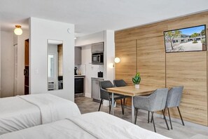 1 makuuhuone, silitysrauta/-lauta, ilmainen Wi-Fi, vuodevaatteet