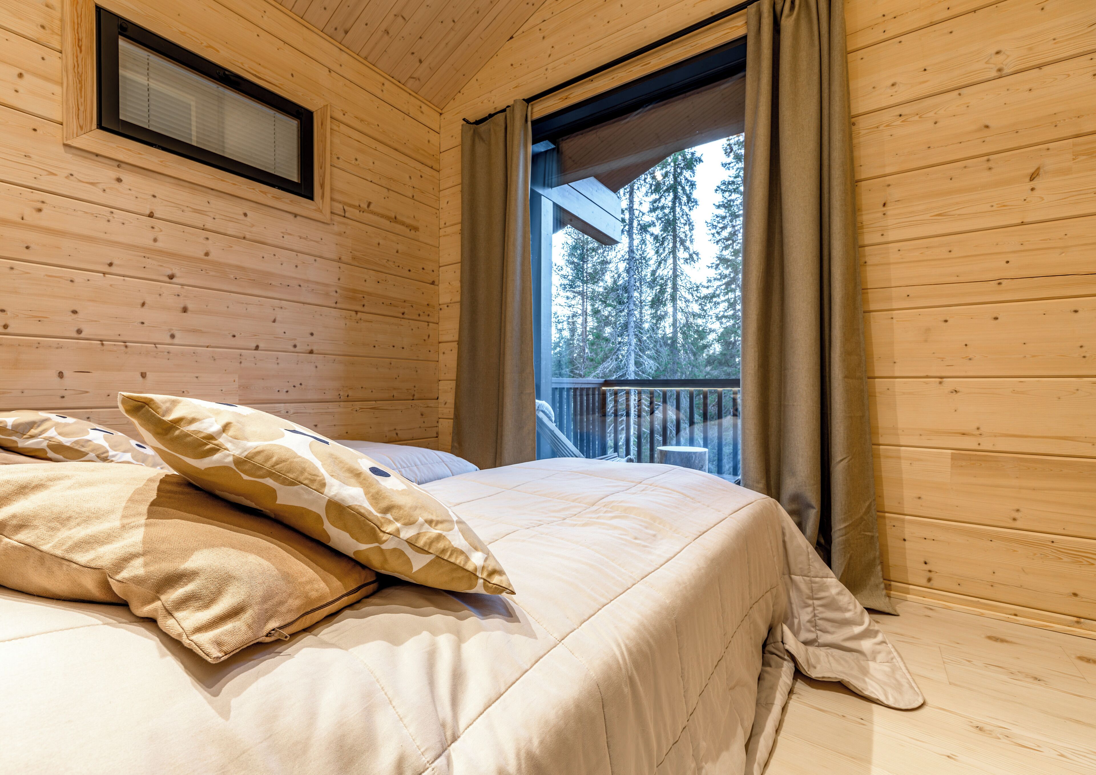 Deluxe Villa, Courtyard View | Laptop workspace, iron/ironing board, free WiFi, bed sheets