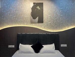 Departamento Deluxe, balcón, vista a la ciudad | Tabla de planchar con plancha y wifi gratis 