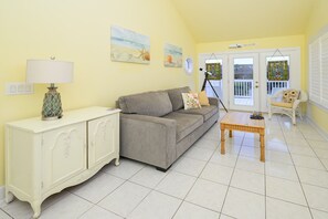 TV - 3 Bedroom, 2nd Row with a Shared Pool - Beach Bliss (Surfside Beach)