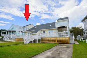 Exterior - 3 Bedroom, 2nd Row with a Shared Pool - Beach Bliss (Surfside Beach)