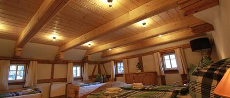 3 bedrooms, WiFi, bed sheets