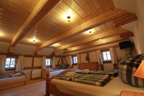 3 bedrooms, WiFi, bed sheets - Oberlausitzer Feha Mountain Cottage (Kurort Oybin)