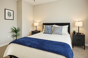 2 habitaciones, tabla de planchar con plancha, wifi y ropa de cama