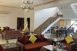 Interior - Hi5 Stays DAY USE Farm/BIG Pool/Pool Party (Sancholi)