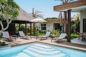 Outdoor pool - Eko Savannah by MJ Holidays (Tamarin)