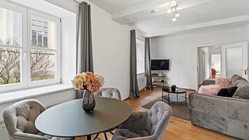 Comfort Apartment | Makan dalam bilik