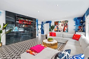 TV, offices