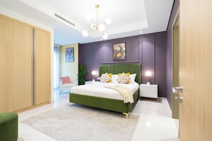Apartamento luxo, 2 quartos, sacada | Roupas de cama premium