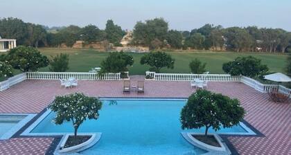 Romantic 2BR Pvt Floor w/BigPool/Bdays/Anniversary