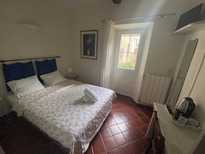 Economy Double Room | Free WiFi, bed sheets