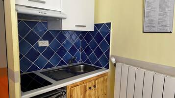 Standard Studio, Non Smoking | Wi-fi percuma, cadar katil