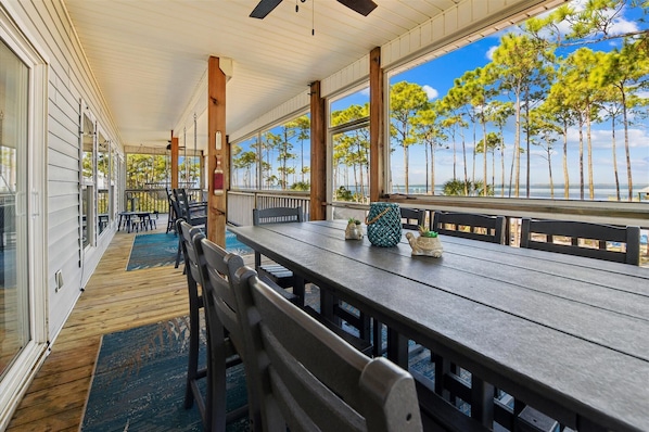 Outdoor dining